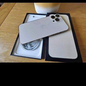 Iphone pro max 13 with accessories